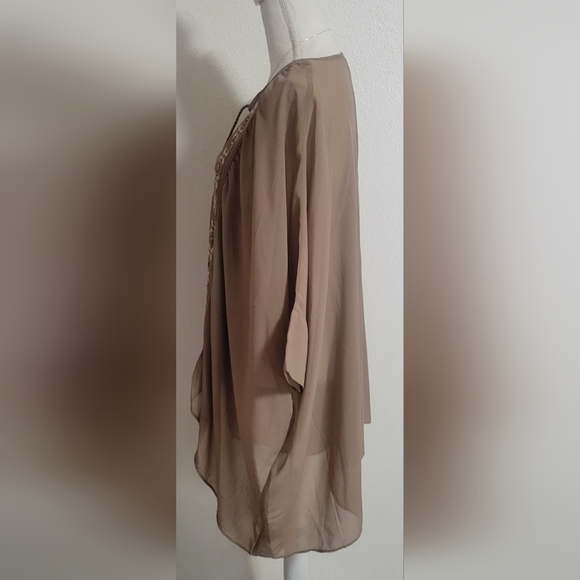 Free People embroidered oversized with tassel details boho style top size small - Picture 2 of 14